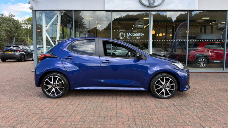 Toyota Yaris 1.5 Hybrid Dynamic 5dr CVT Hybrid Hatchback